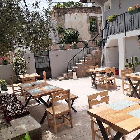 Otelia Pansiyon Ayvalik Ngoại thất bức ảnh