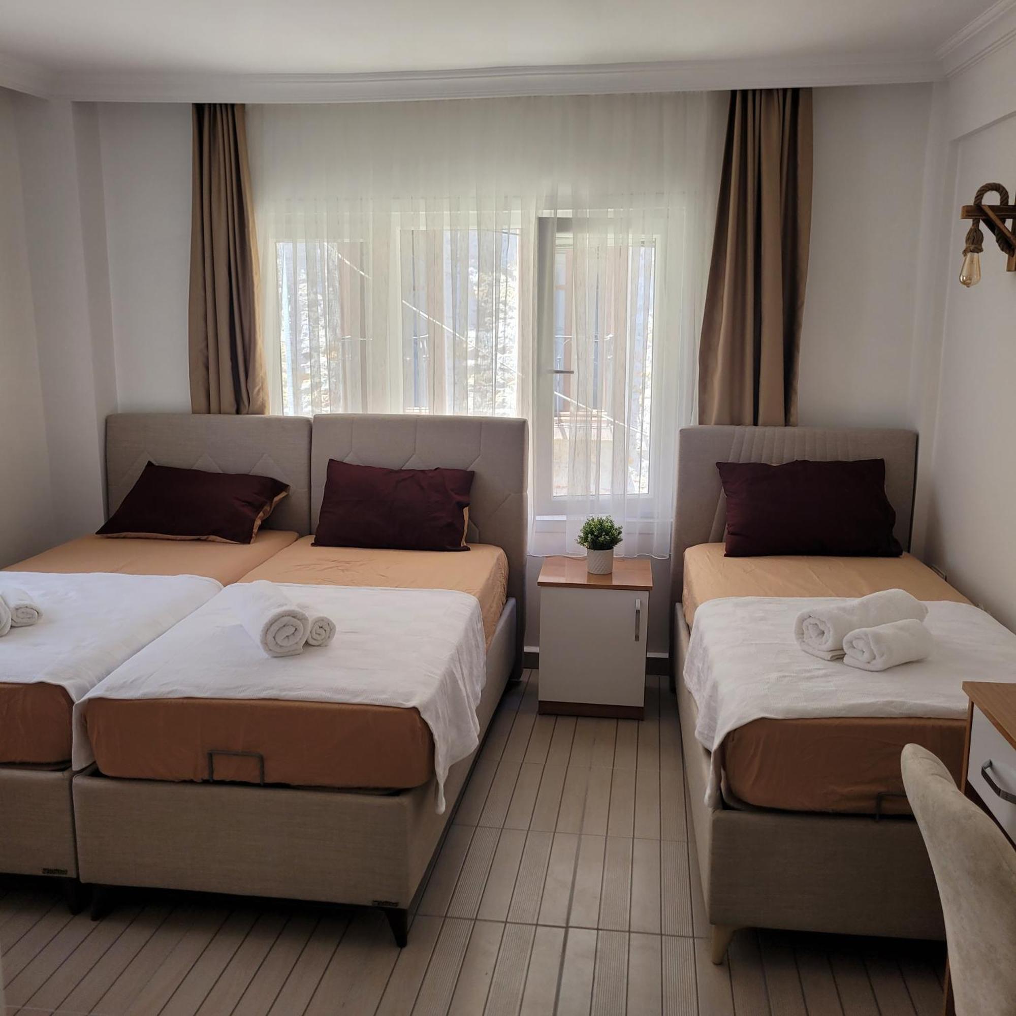 Otelia Pansiyon Ayvalik Ngoại thất bức ảnh